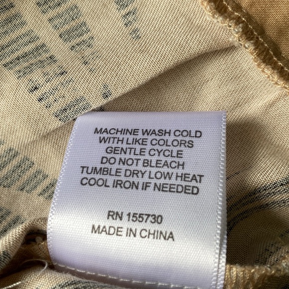 Jane & Delancey Lyocel button down blouson top NWT - Picture 5 of 5